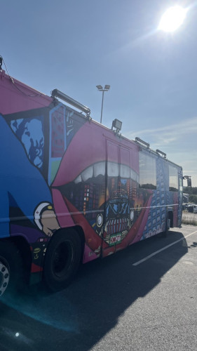 15M RUSSEBUSS SELGES TIL 09/010