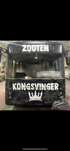 Kingsmen Selger Feite Zooten!