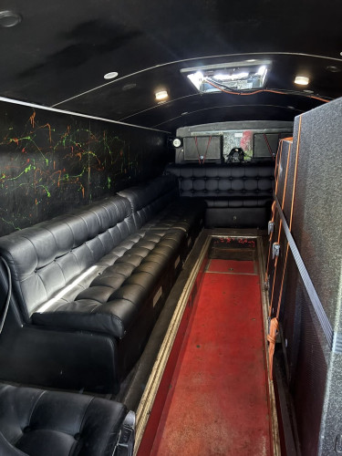 VOLVO 8700 (Russebuss) 15 Meter (Gruppestilt)