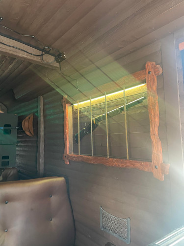 NORGES FINESTE INTERIØR PÅ RUSSEBUSS TIL SALGS! (NY PRIS)