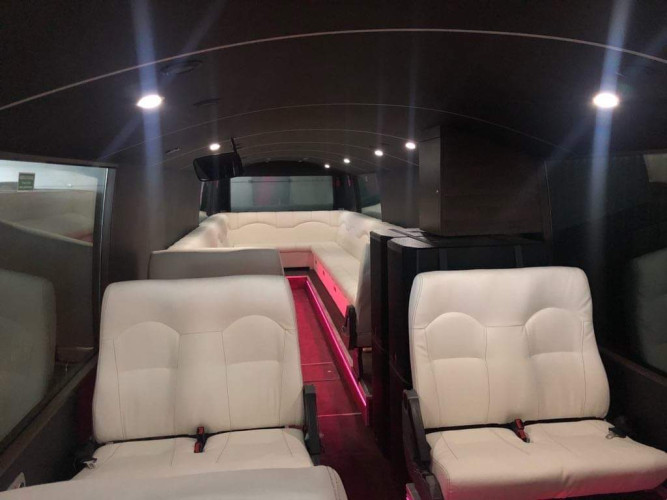 Russebusser leies ut 2025 og 2026.