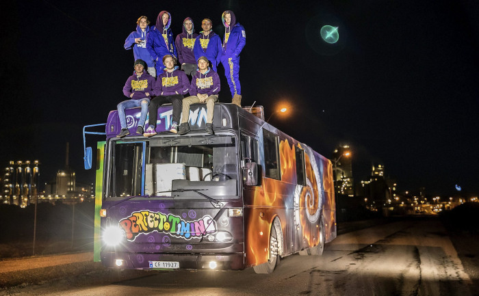 BAUTAN [GRUPPESTILT PUSSY WAGON]