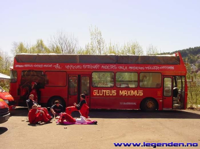Busskompaniet: Tradisjonsrike veteraner leies ut.