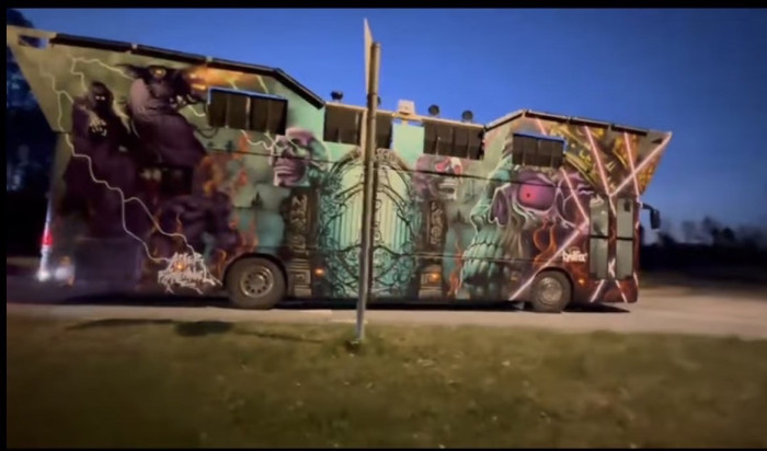 PLOG1 (NORGES HØYESTE BUSS) Selges nå til 09, 010 eller overgira 011