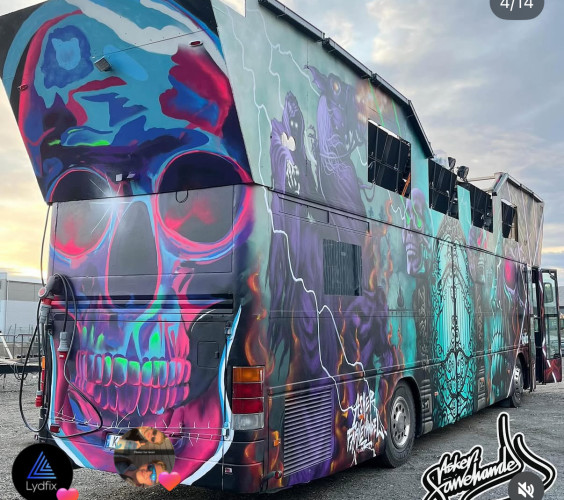 PLOG1 (NORGES HØYESTE BUSS) Selges nå til 09 og overgira 010