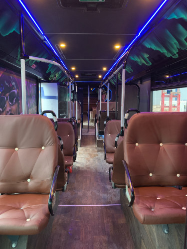LEDDBUSS 50 PLASSER TIL 05 - L Acoustic