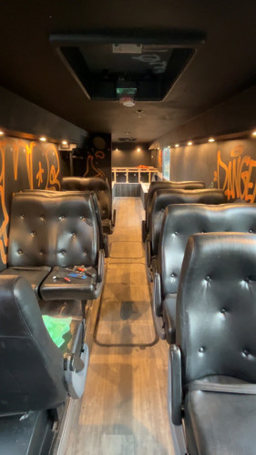 KJEPPEN SELGES 300K NÅ!