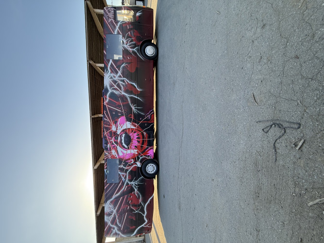 Ledig buss for 2027, 2028 eller 2029 – komplett med lyd, lys og godkjenninger