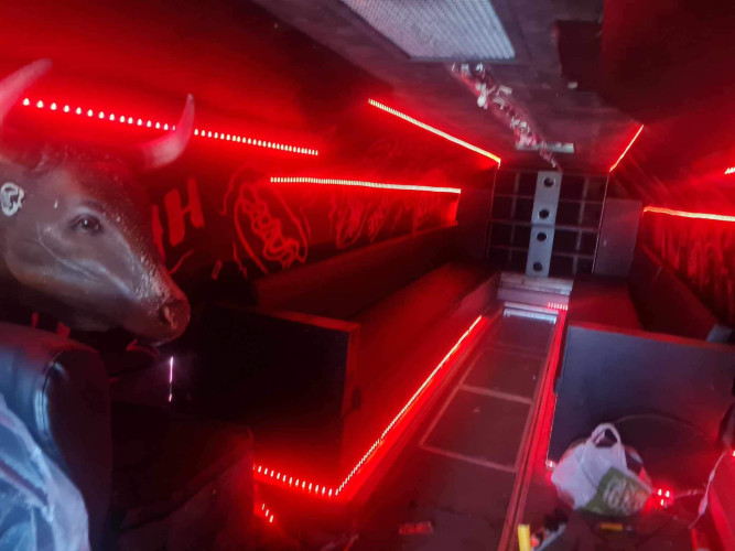 Russebuss Selges Russ 2024, 2025.