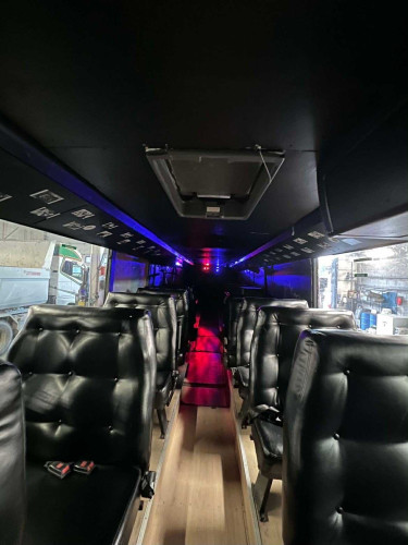 LOVLIG russebuss selges!